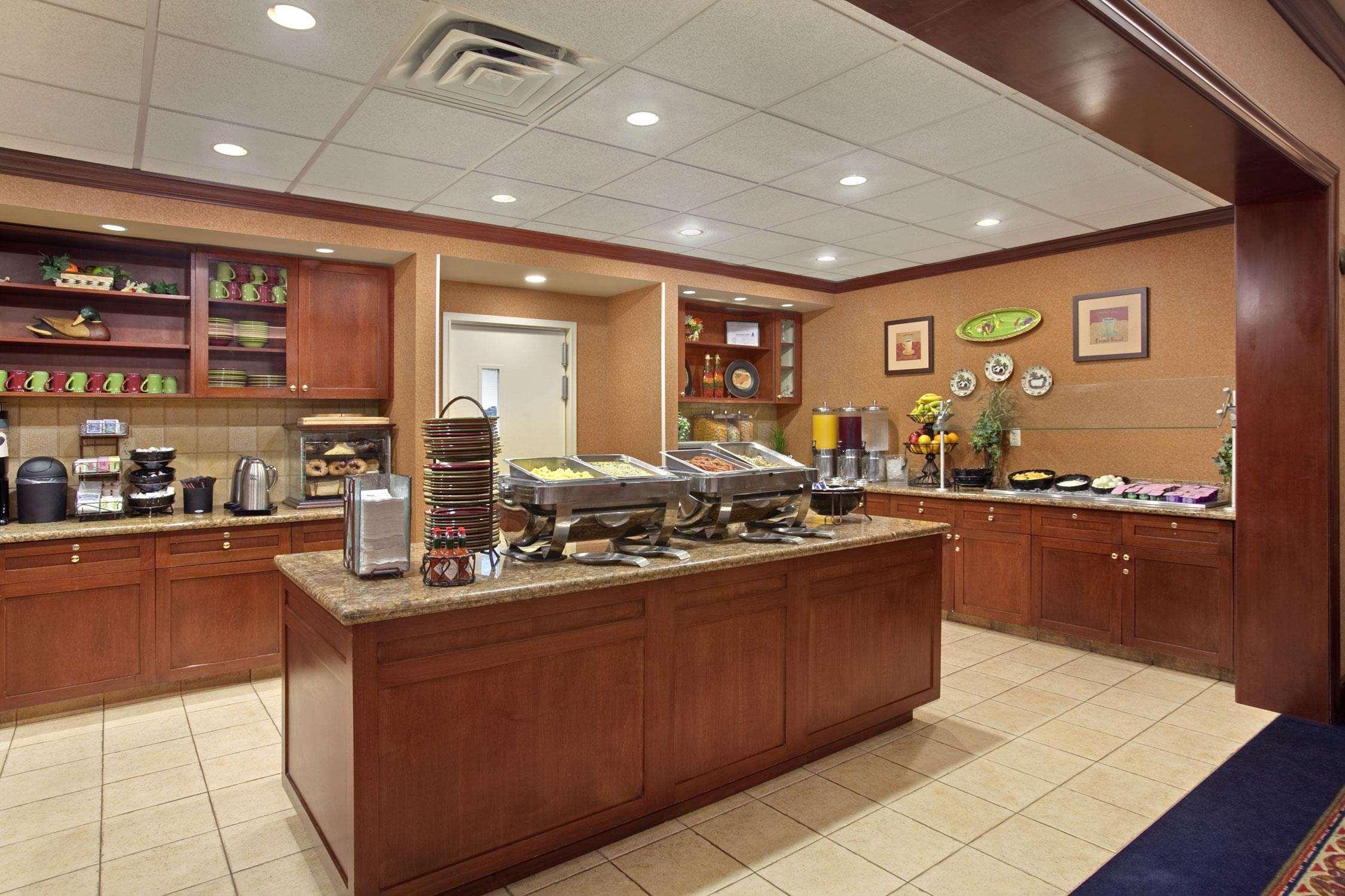 Homewood Suites By Hilton Somerset Restoran gambar